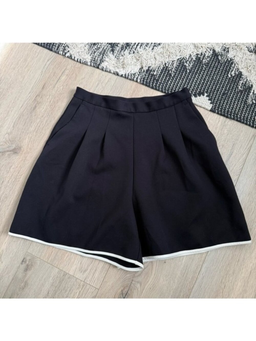 Aritzia Wilfred Le Fou Rosemere Shorts Black Size 2 #63218
